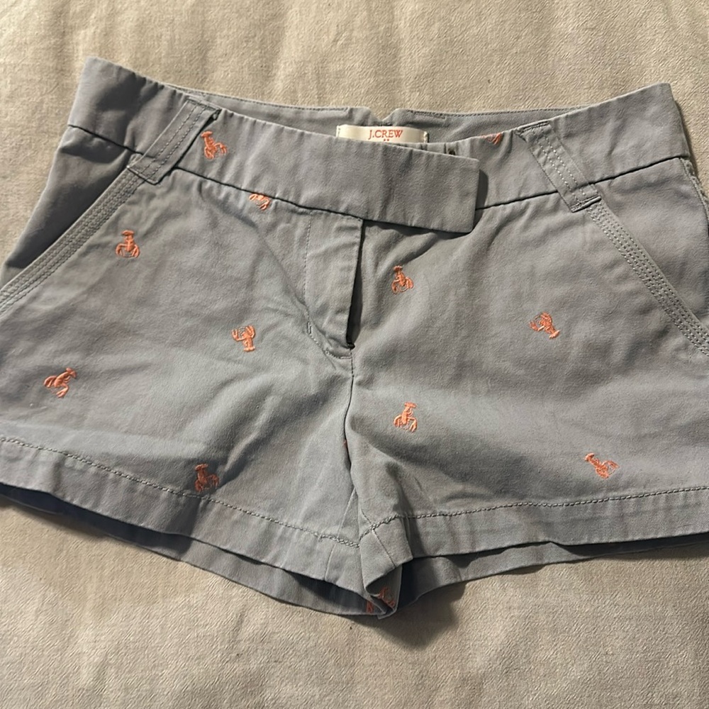 Broken in J Crew chino pink lobster shorts. Size 8, 3 inch inseam.